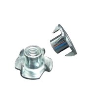 Einschlagmuttern M 04 x 6 x 15 mm verzinkt